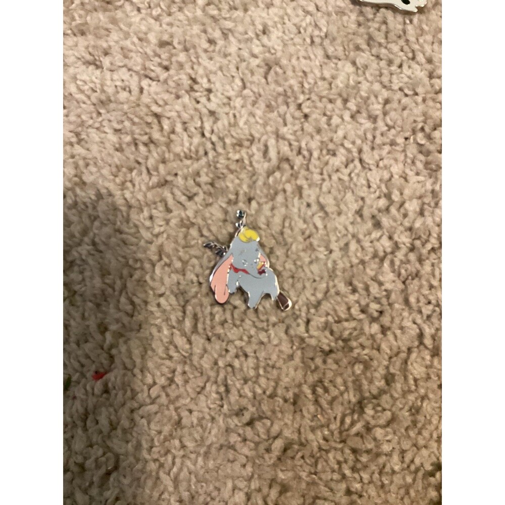 Walt Disney Parks Dumbo Sweet Dreams Mystery Collection Pin Trading
